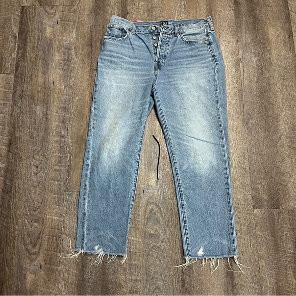 Women's Light Blue Frayed Hem Jeans - Picture 3 of 7
